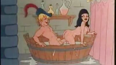 Potrebna sta dva velika črna tiča, da zadovoljita to belino blond kurba