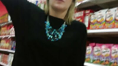 Seksi dekle se zapelje in potem ima nekaj strastnega seksa