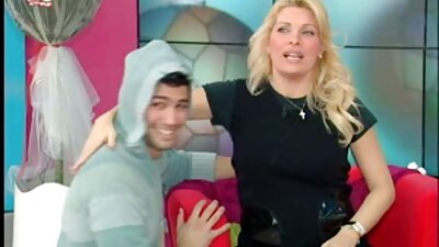 Potiskanje tiča med tesne pizdaste ustnice prsne latino dekle