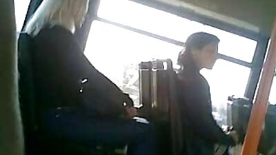 Striptizerke na pisarniški zabavi, ki jih napihnejo seksi korporativne bejbe